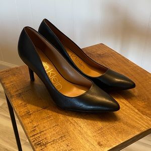 Calvin Klein Kamara Black Leather Pumps